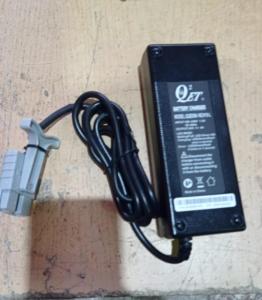 Зарядное устройство для тележек PPT15-2 24V/4А (Charger) Зарядное устройство для тележек PPT15-2 24V/4А (Charger)