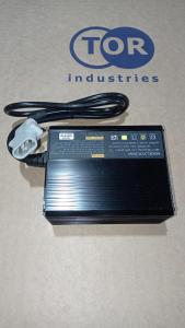 Зарядное устройство для штабелёров TSE (Charger XYM 300W 12V/15A) Зарядное устройство для штабелёров TSE (Charger XYM 300W 12V/15A)