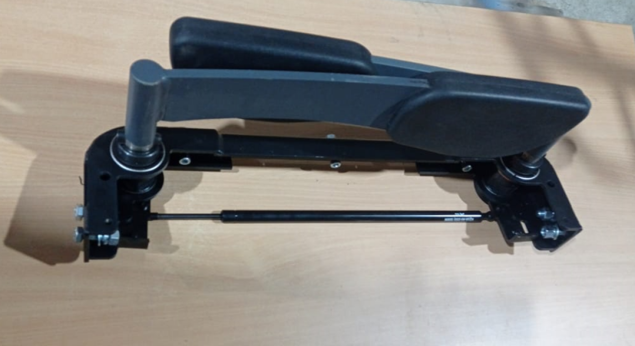 13 Защитные перила в сборе для CBD20R-II (Guardrail assembly normal 31501000001) 13 Защитные перила в сборе для CBD20R-II (Guardrail assembly normal 31501000001)