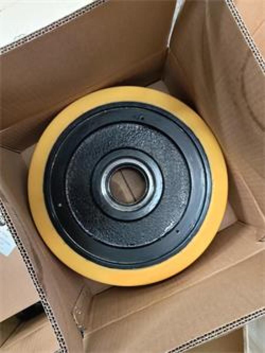 19 Подвилочное колесо 285х110 для ричтрака CQD16 (Fork wheel 285x110) 19 Подвилочное колесо 285х110 для ричтрака CQD16 (Fork wheel 285x110)