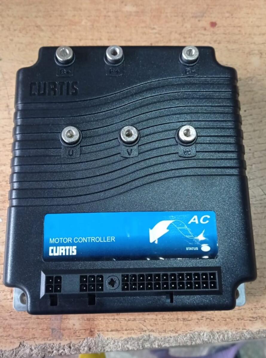 12 Контроллер переменного тока (АС) для самоходного штабелёра CDDR-II (AC Controller) 12 Контроллер переменного тока (АС) для самоходного штабелёра CDDR-II (AC Controller)