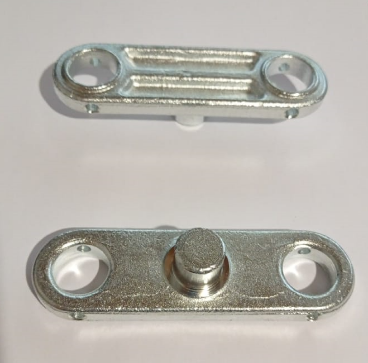 3 Боковая пластина передних колёс для тележки EPT (Tandem Mounting Plate 30102027) 3 Боковая пластина передних колёс для тележки EPT (Tandem Mounting Plate 30102027)